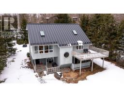 1806 VALLEY ROAD