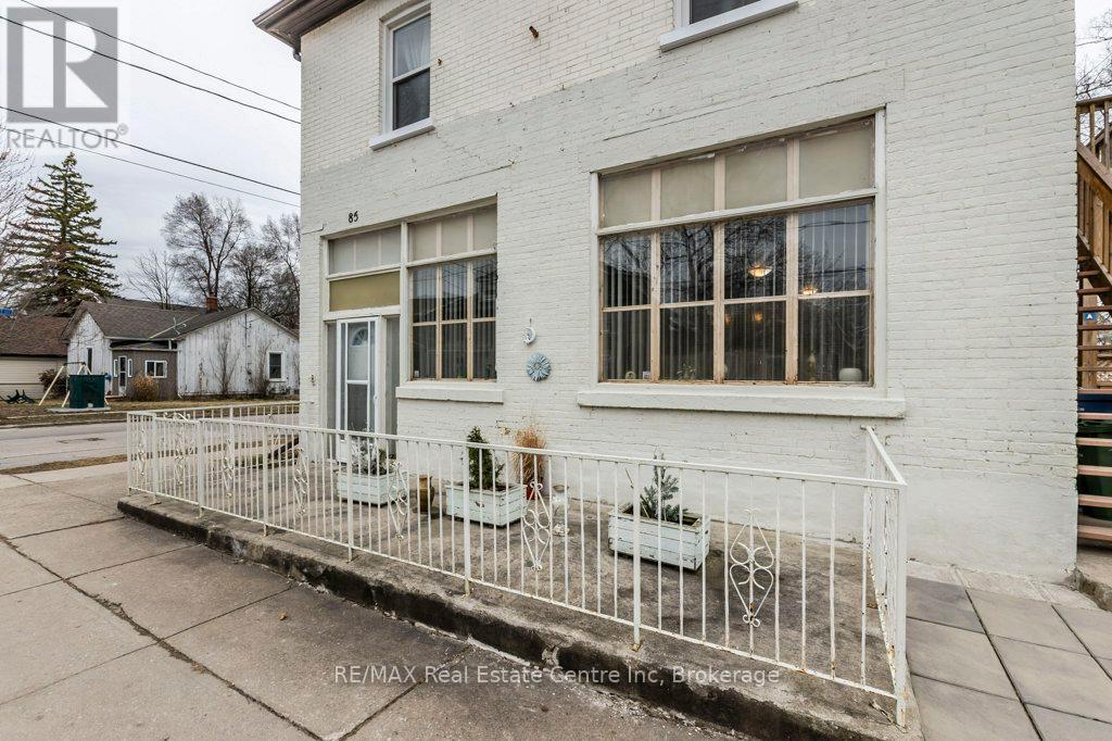 Property at 85 ONTARIO STREET image 4