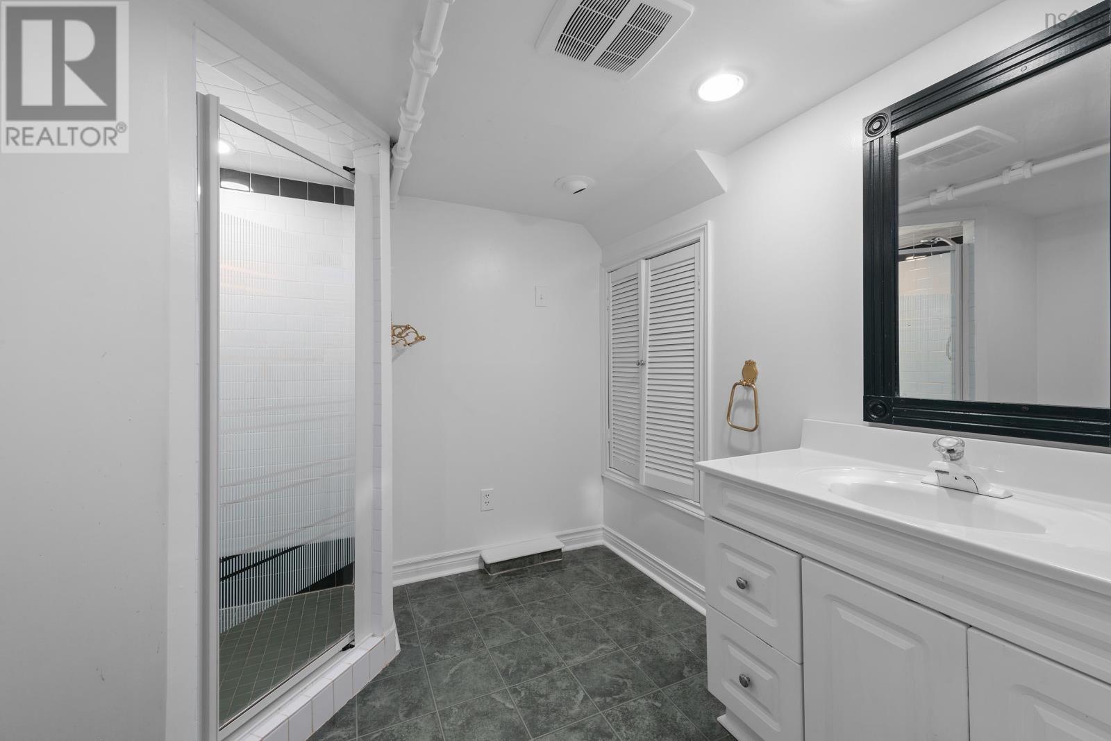 2535 Connaught Avenue, Halifax, Nova Scotia  B3L 2Z5 - Photo 22 - 202506243