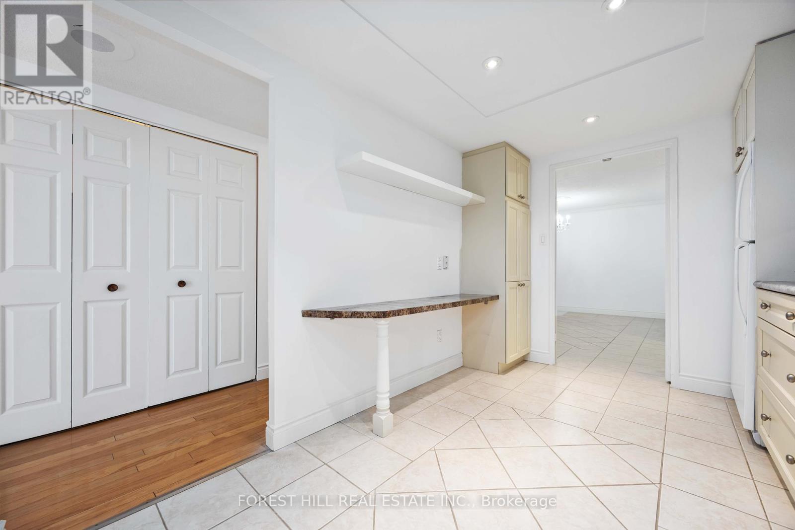 1004 - 2350 Bridletowne Circle, Toronto, Ontario  M1W 3E6 - Photo 11 - E12050825