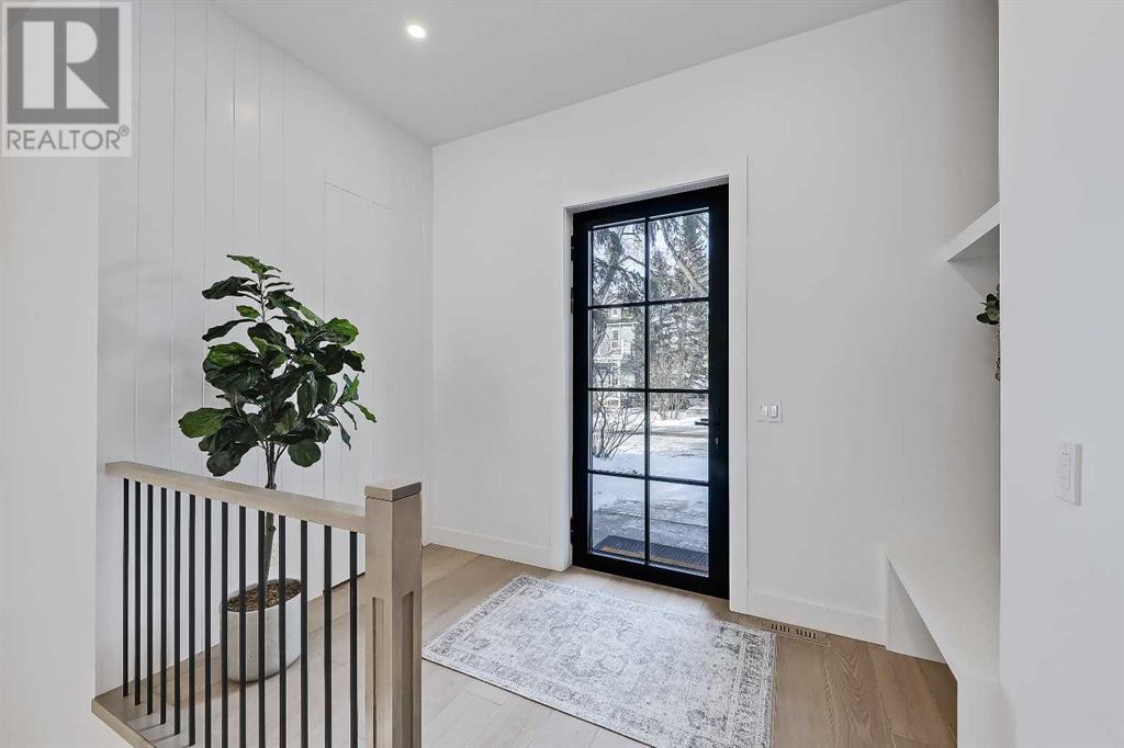 Property at 219 7 Avenue NE image 2