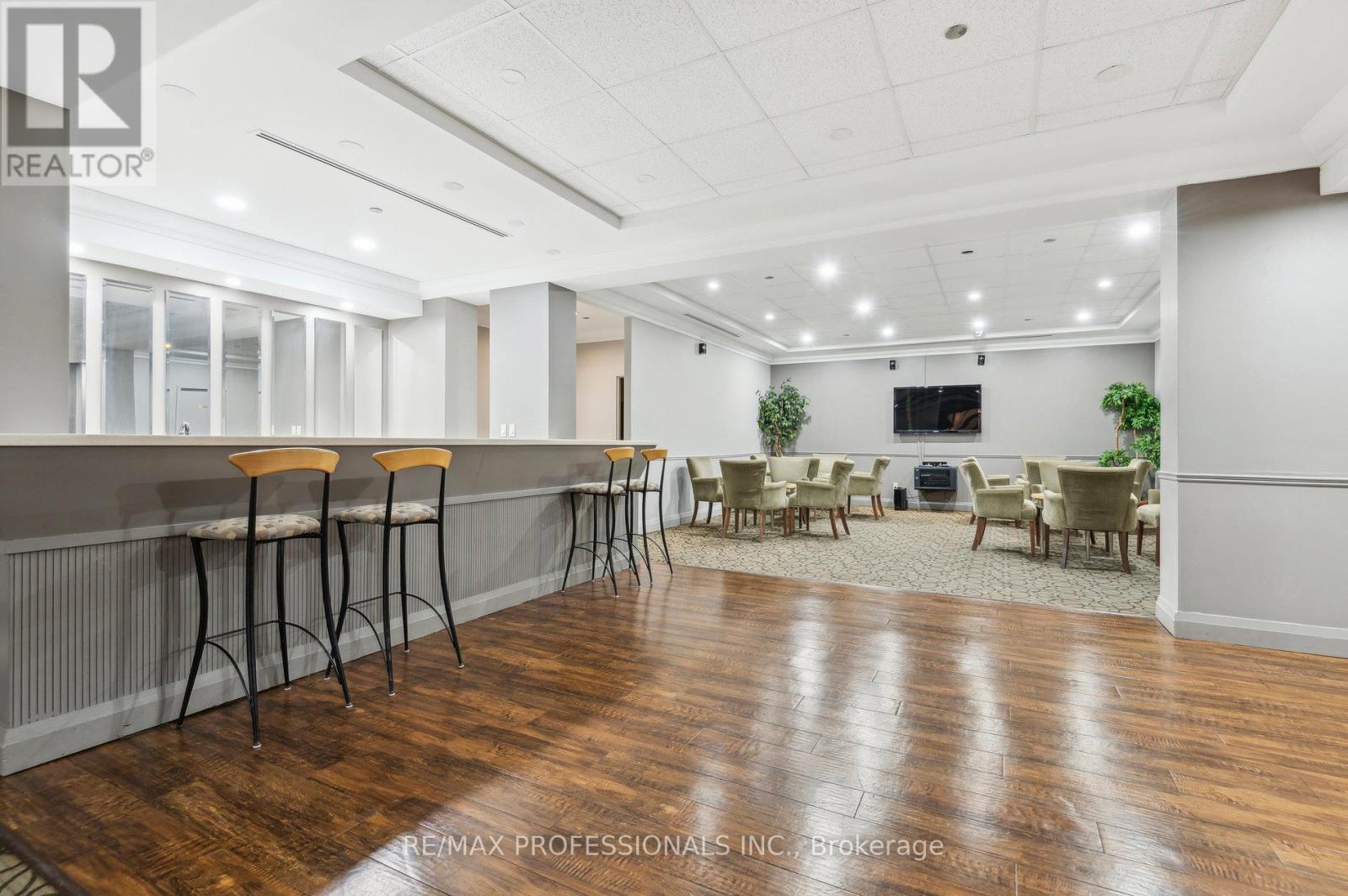 103 - 1140 Parkwest Place W, Mississauga, Ontario  L5E 3K9 - Photo 21 - W12050768