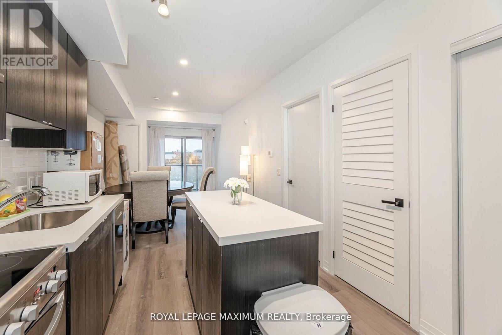 308 - 408 Browns Line, Toronto, Ontario  M9W 3T9 - Photo 11 - W12050769