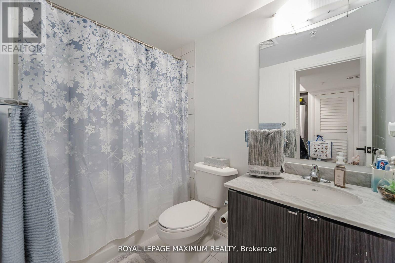 308 - 408 Browns Line, Toronto, Ontario  M9W 3T9 - Photo 18 - W12050769
