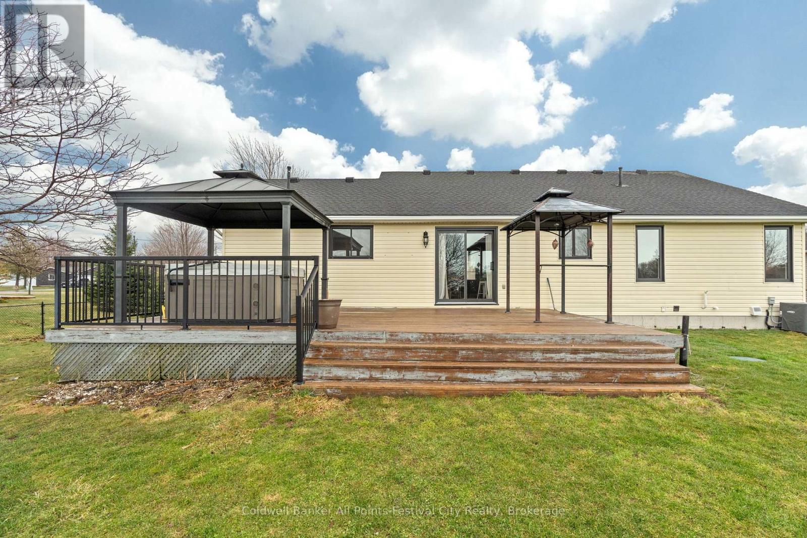 65 Wellington Street S, Ashfield-Colborne-Wawanosh, Ontario  N7A 3X9 - Photo 43 - X12050728