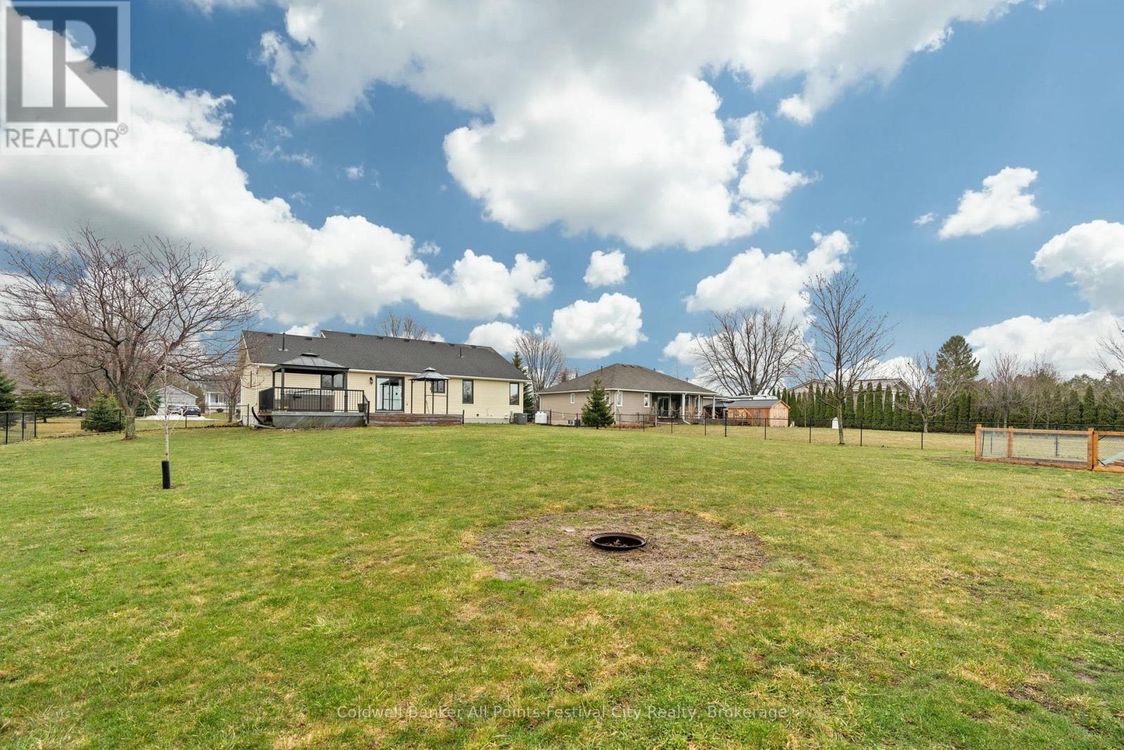 65 Wellington Street S, Ashfield-Colborne-Wawanosh, Ontario  N7A 3X9 - Photo 45 - X12050728
