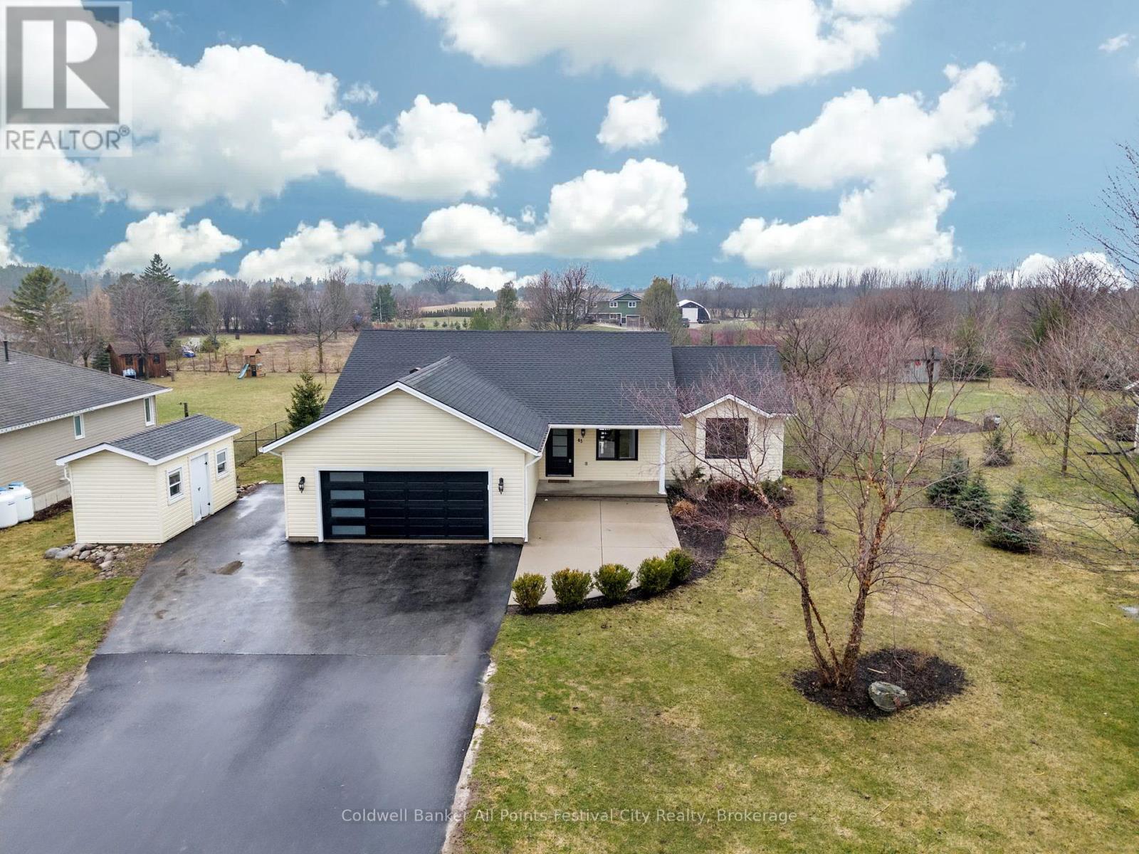 65 Wellington Street S, Ashfield-Colborne-Wawanosh, Ontario  N7A 3X9 - Photo 46 - X12050728