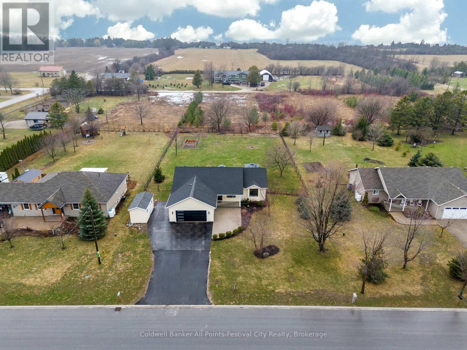 65 Wellington Street S, Ashfield-Colborne-Wawanosh, Ontario  N7A 3X9 - Photo 48 - X12050728