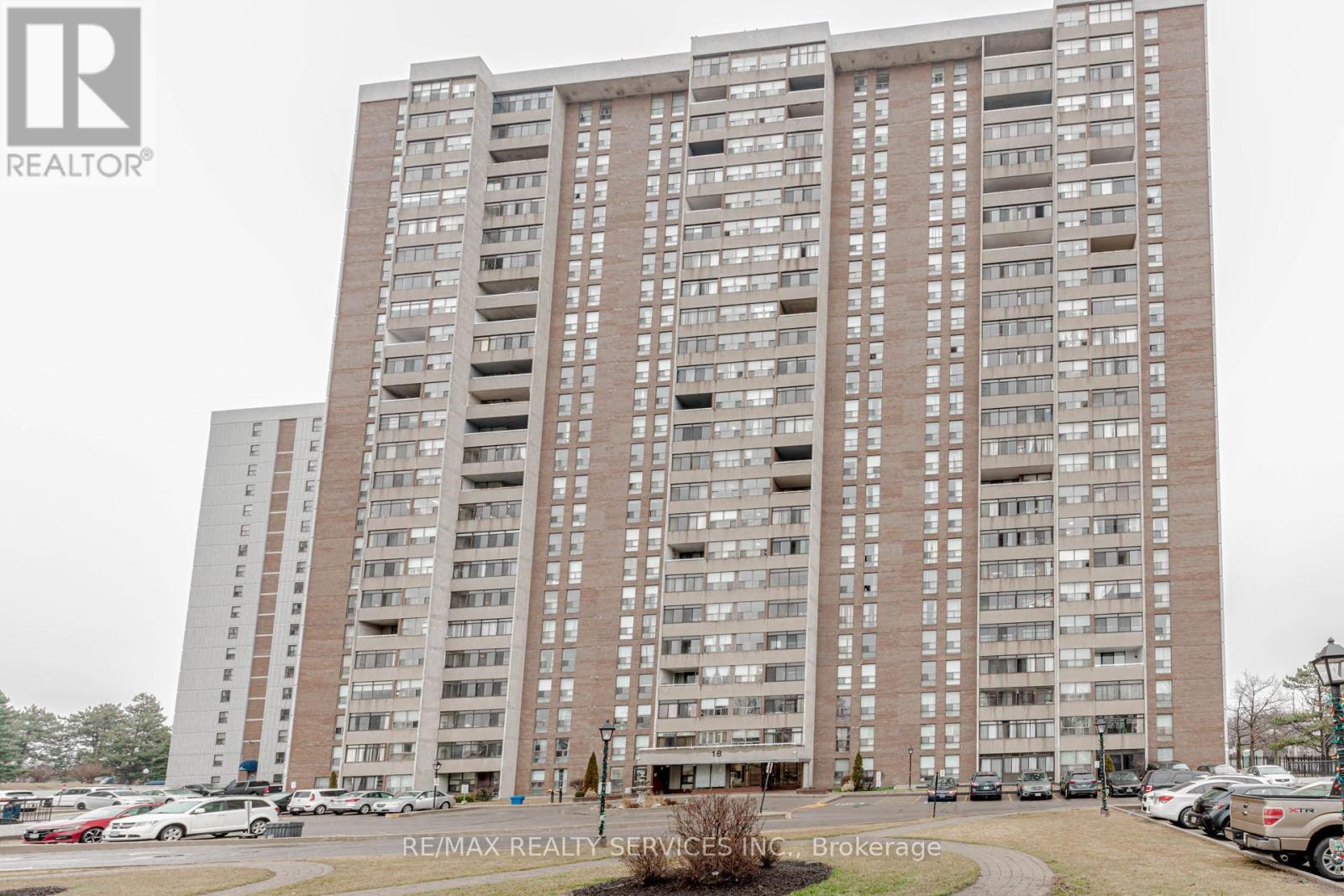 Property at 304 - 18 KNIGHTSBRIDGE ROAD image 1