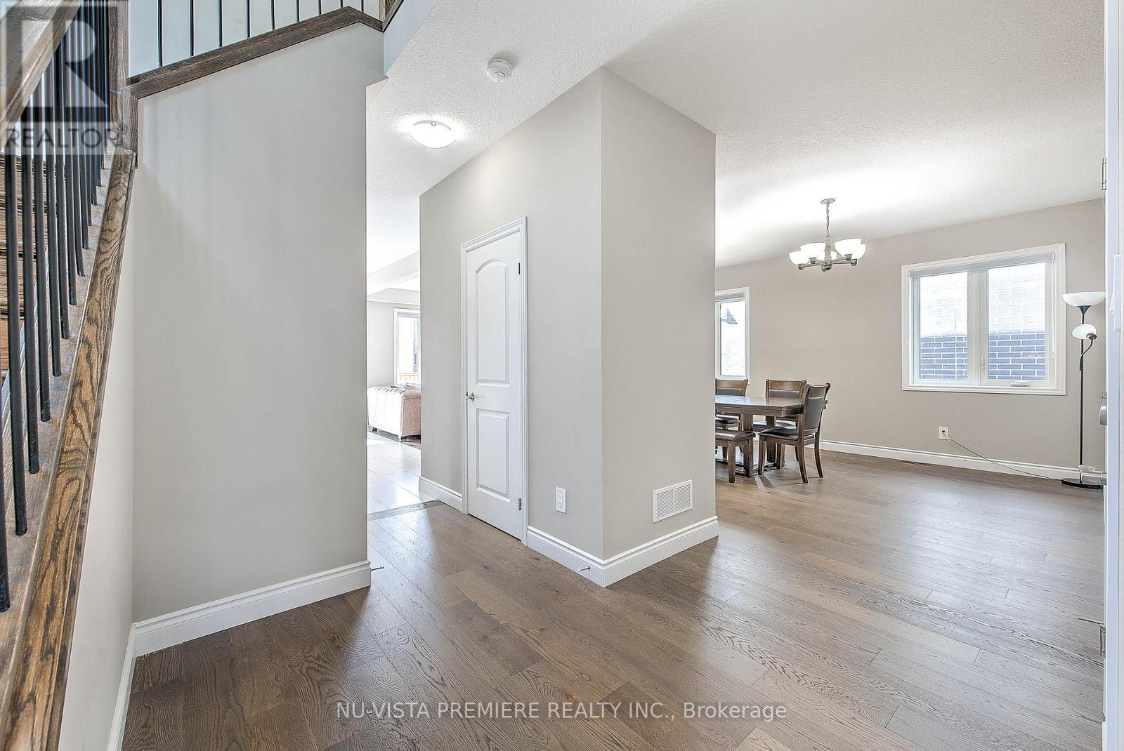 Photo 7 of 41 for 163 Byers Street