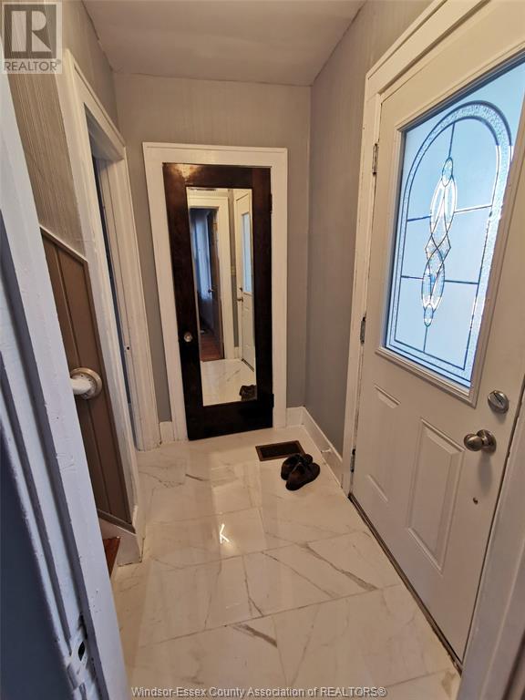 Property at 448 ROSEDALE image 3
