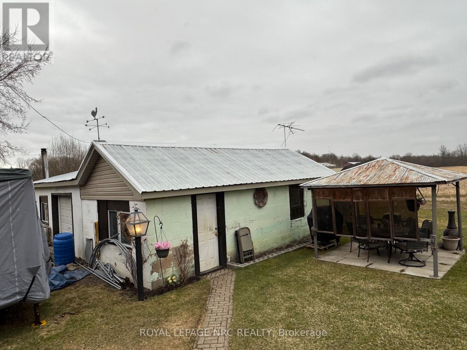 11716 Beck Road, Niagara Falls, Ontario  L0S 1K0 - Photo 5 - X12050952