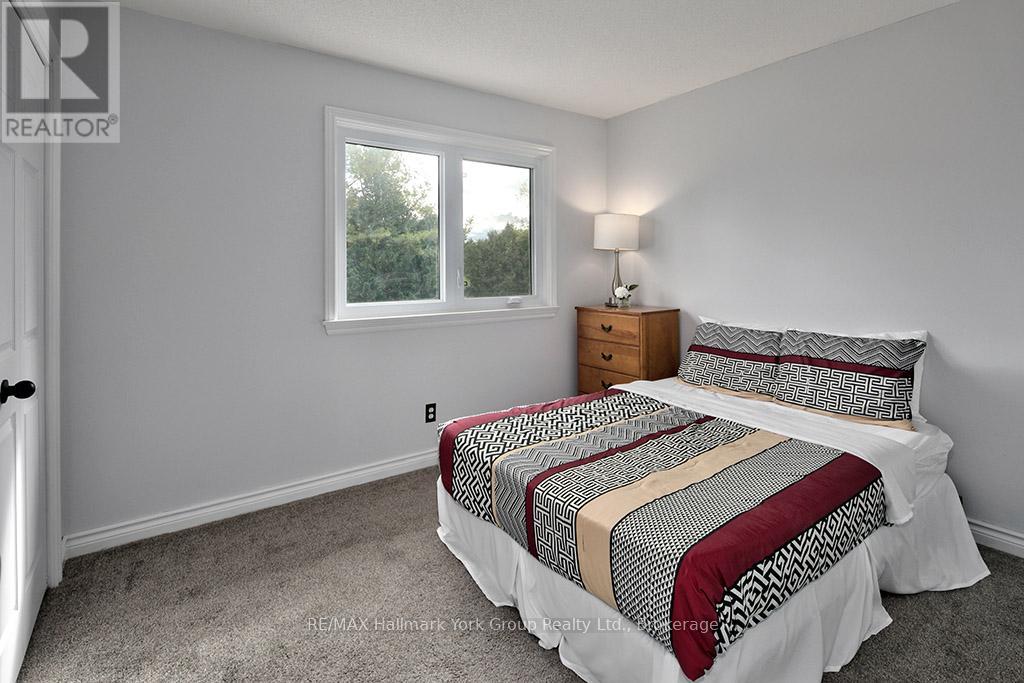 17 Mckean Boulevard, Clearview, Ontario  L0M 1P0 - Photo 31 - S12050957