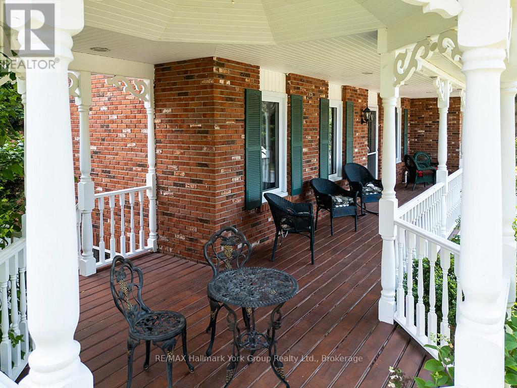 17 Mckean Boulevard, Clearview, Ontario  L0M 1P0 - Photo 7 - S12050957