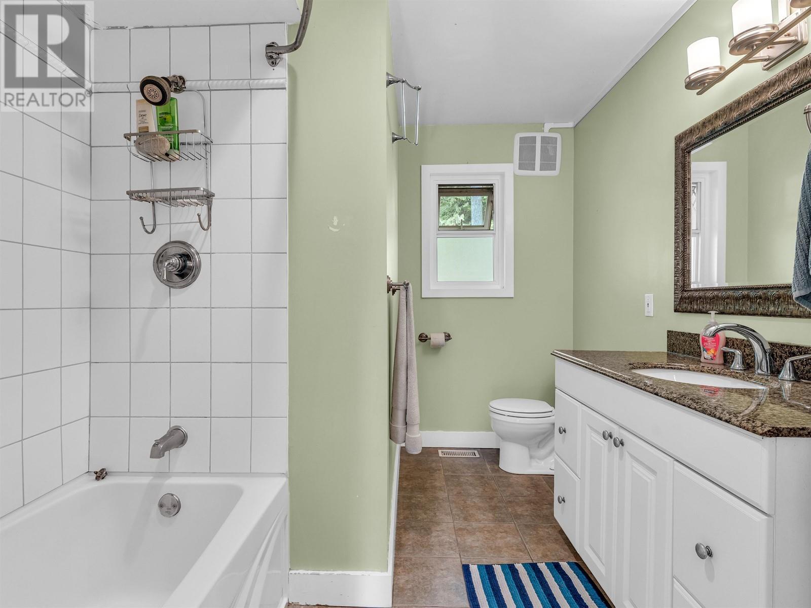 2422 Hyannis Drive, North Vancouver, British Columbia  V7H 2E6 - Photo 17 - R2983455