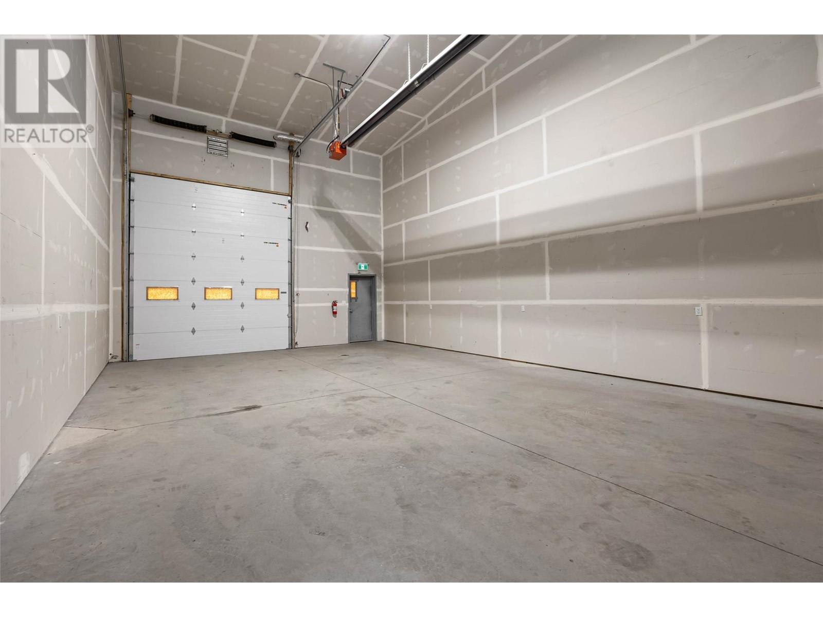 7450 DALLAS Drive Unit# 107, kamloops, British Columbia V2C6Z1