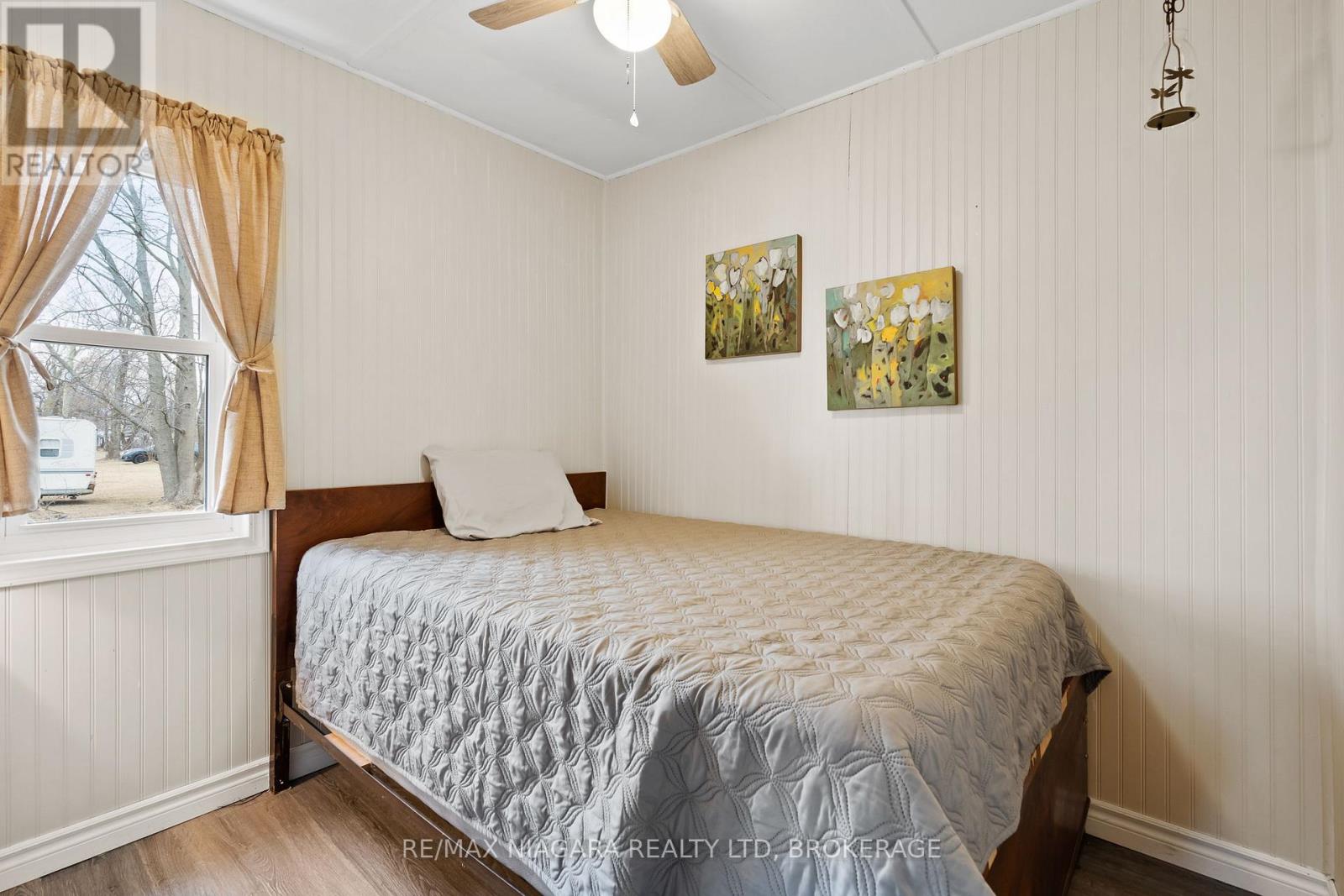 32 Erie Heights Line, Haldimand (Dunnville), Ontario  N0A 1K0 - Photo 19 - X12047863