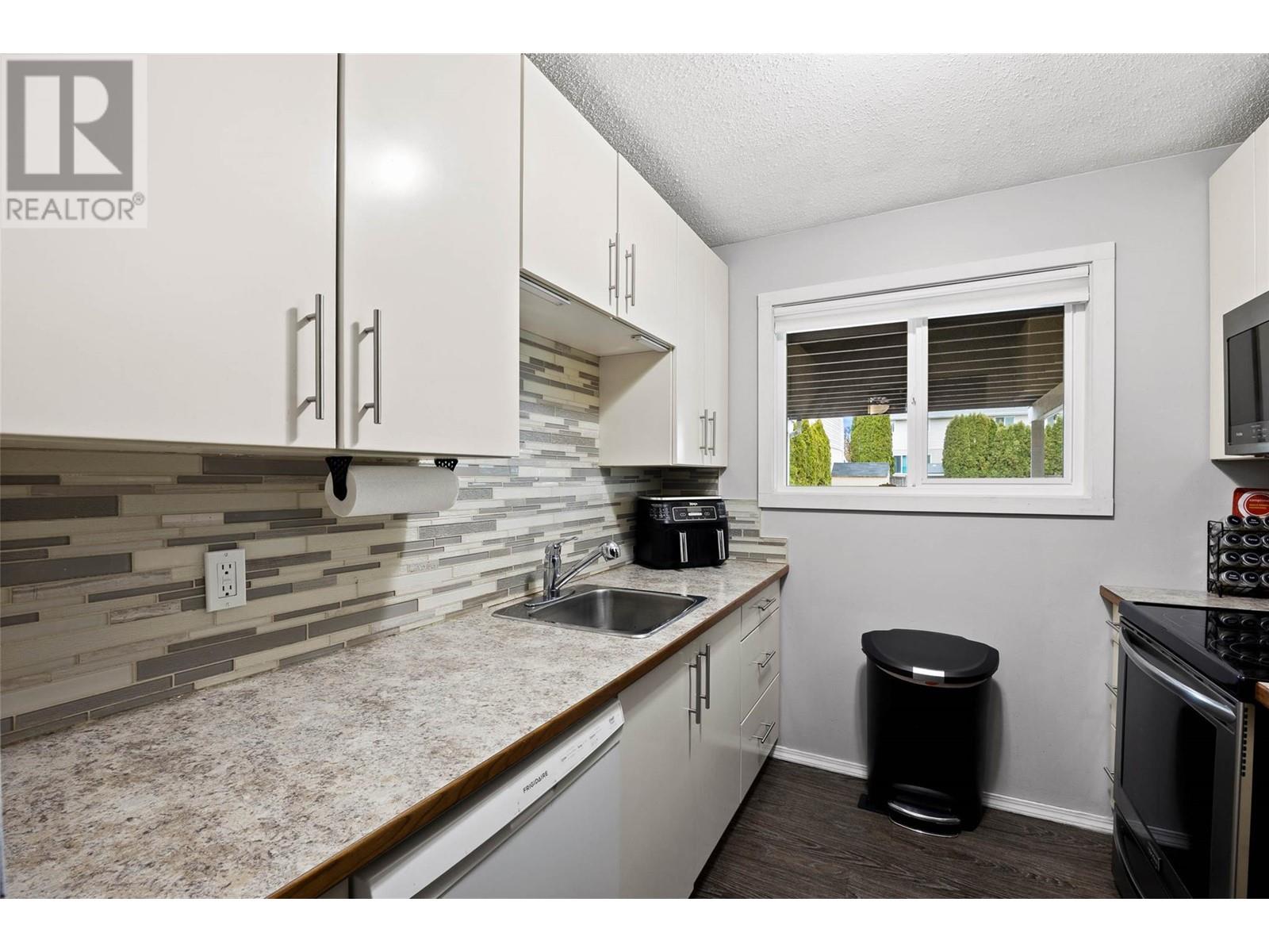 Property at 800 SOUTHILL Street Unit# 46 image 3