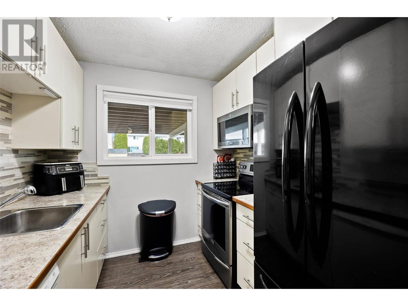 Property at 800 SOUTHILL Street Unit# 46 image 4