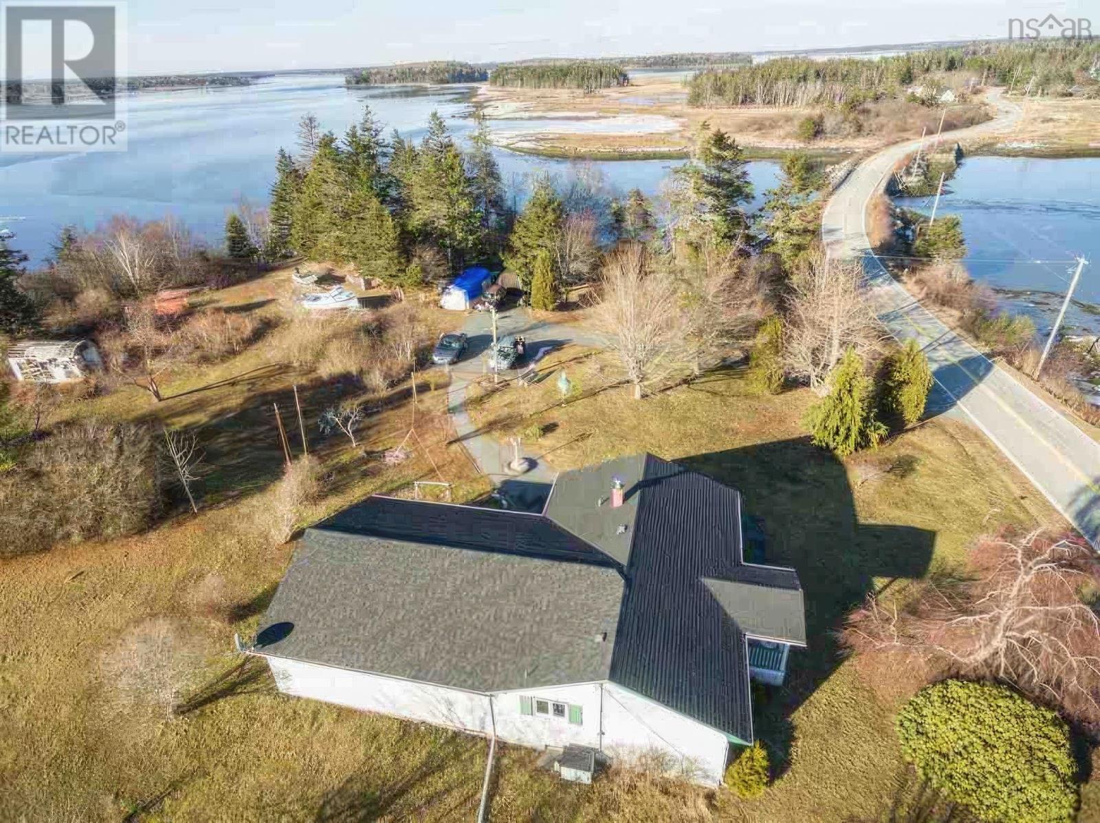 1322 Highway 308, Surettes Island, Nova Scotia  B0W 3M0 - Photo 2 - 202506256