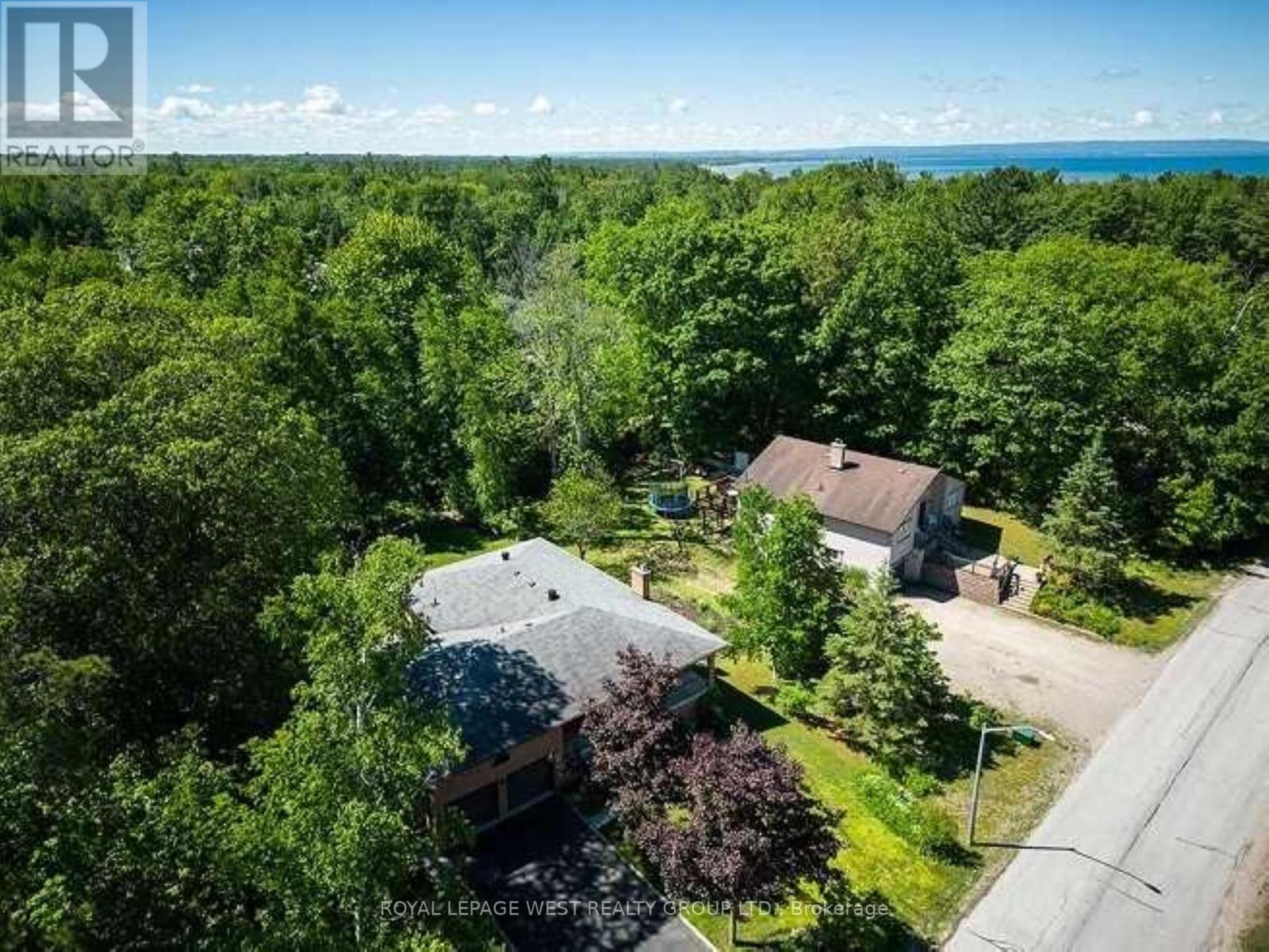 Property at 13 SUNWARD DRIVE image 2