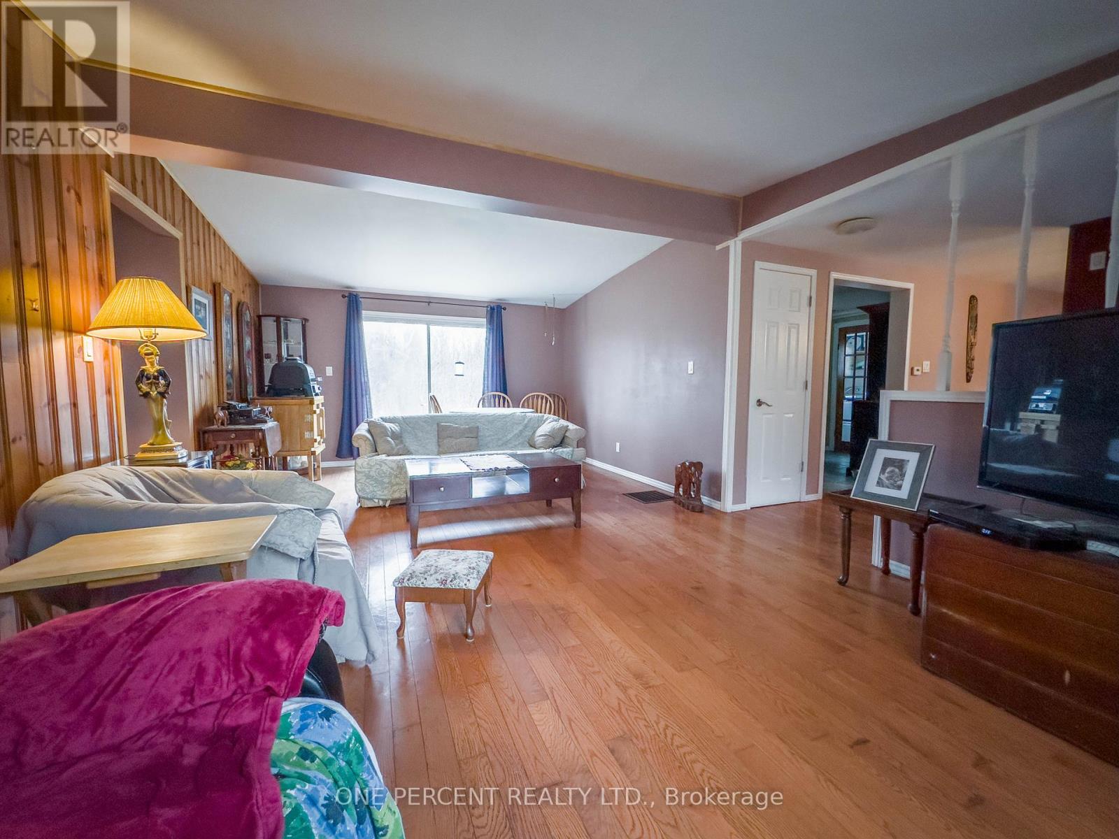 Property at 19656 LOYALIST PARKWAY image 4