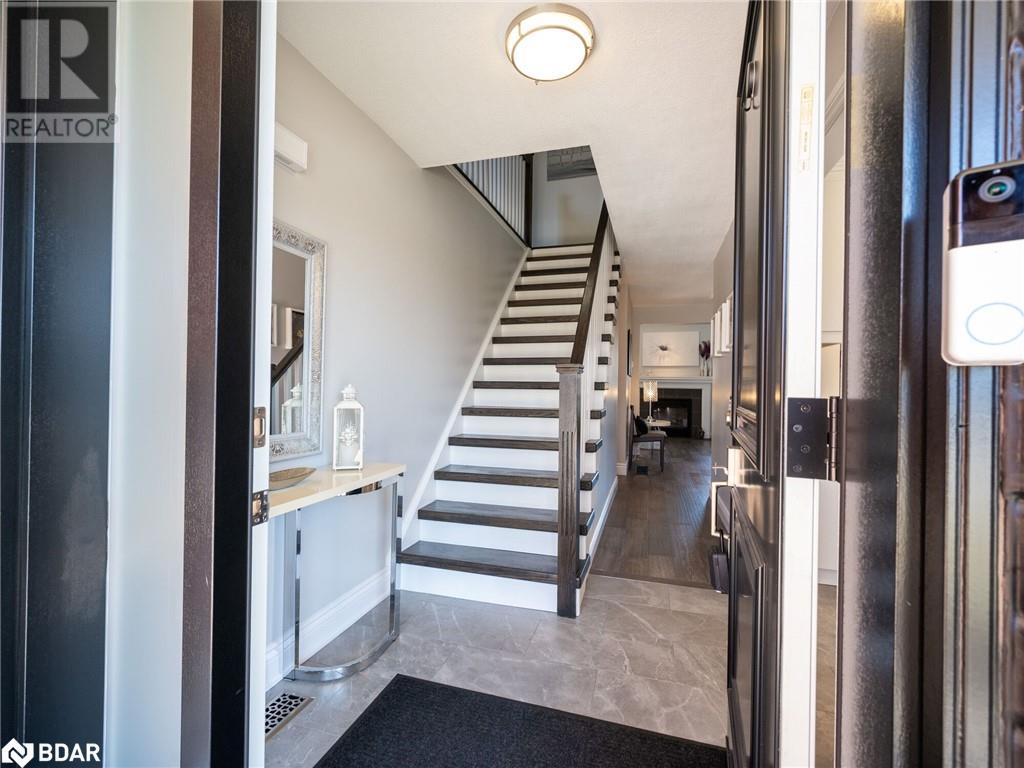 2107 Chrisdon Road, Burlington, Ontario  L7M 3S3 - Photo 2 - 40711949