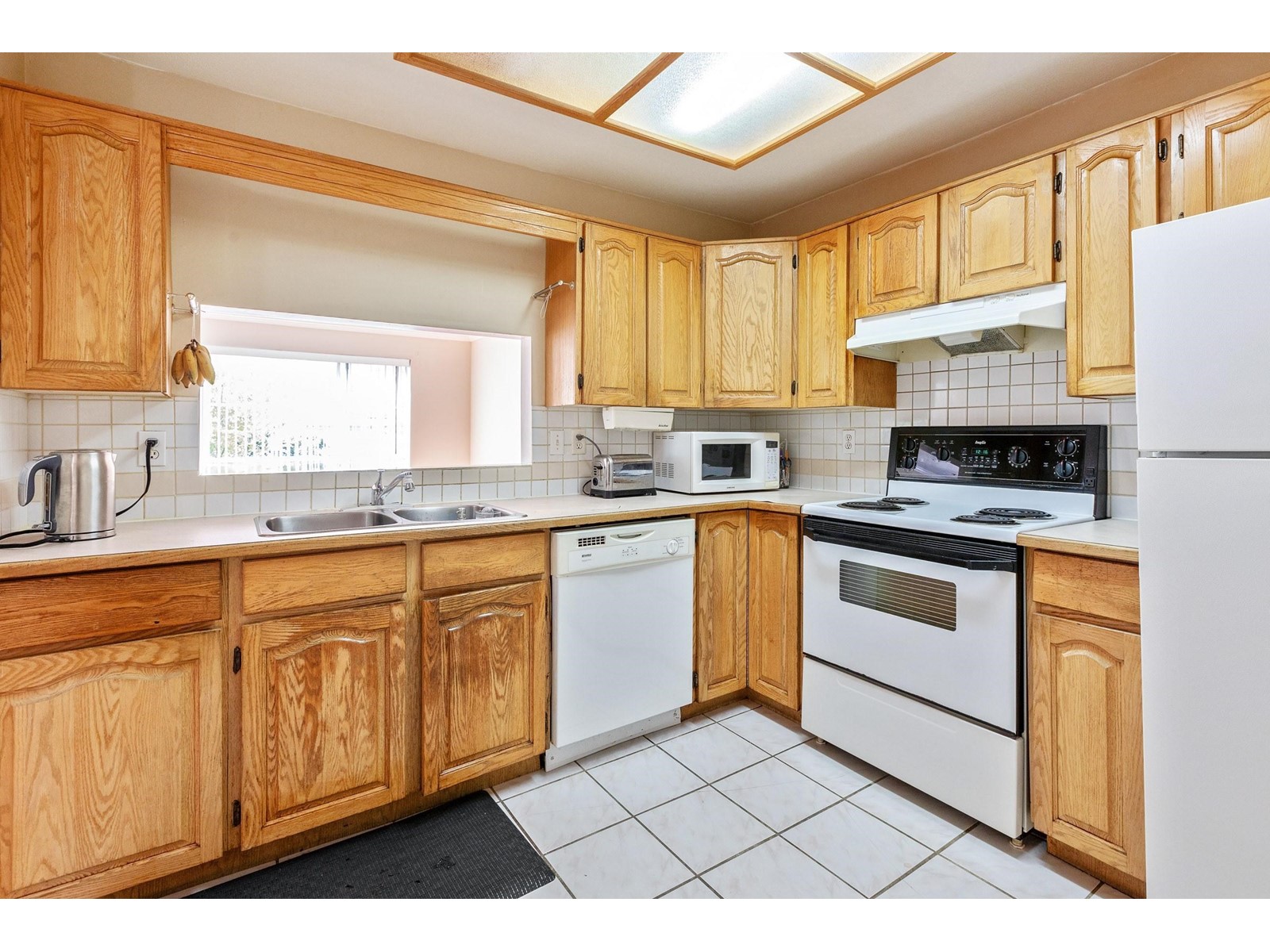 202 9951 152 Street, Surrey, British Columbia  V3R 4G5 - Photo 15 - R2982795