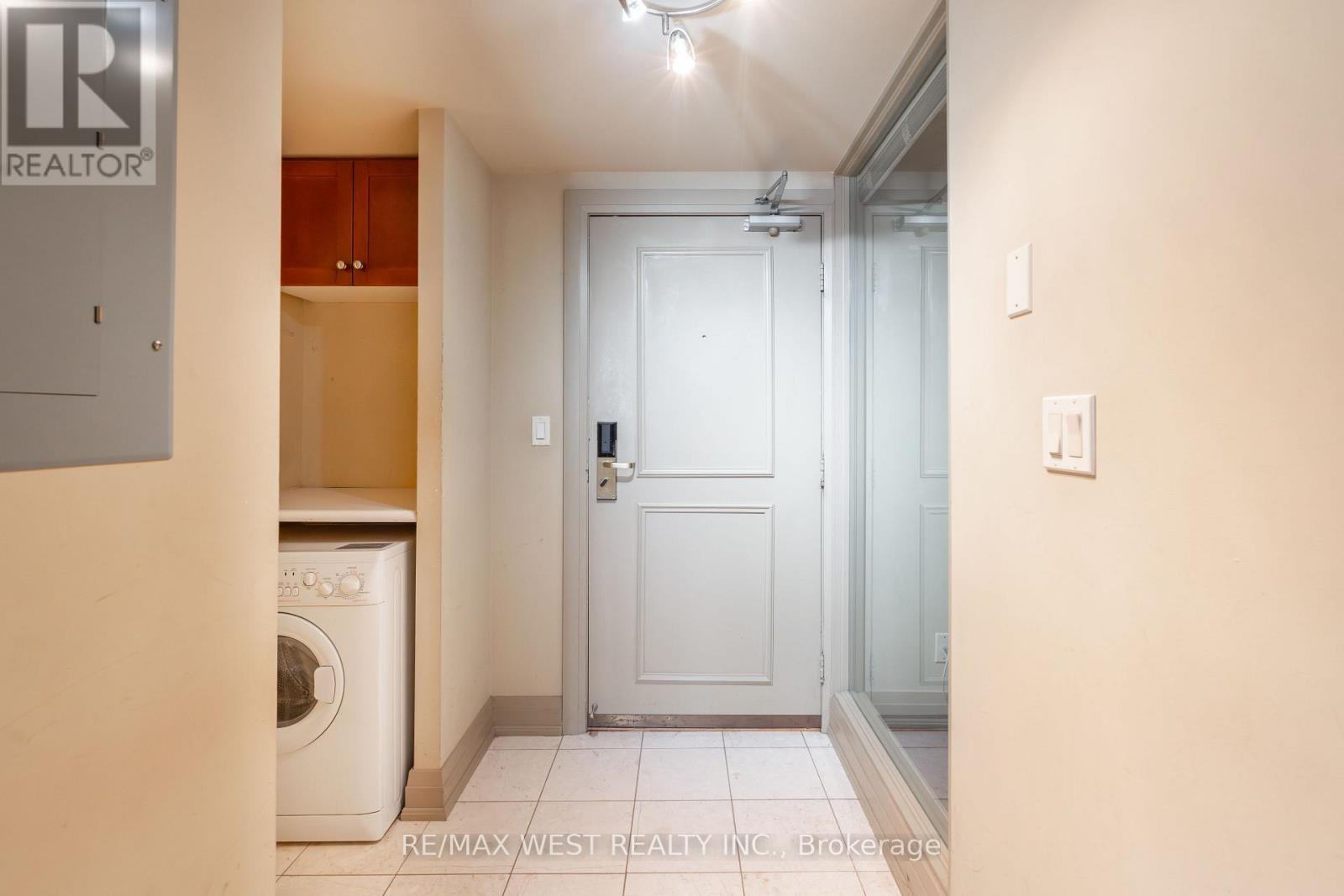 629 - 2737 Keele Street, Toronto, Ontario  M3M 2E9 - Photo 3 - W12025984