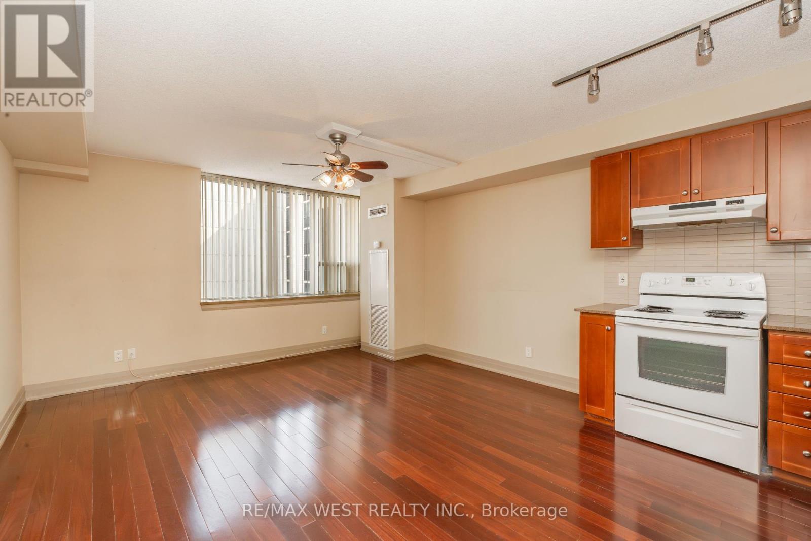 629 - 2737 Keele Street, Toronto, Ontario  M3M 2E9 - Photo 4 - W12025984