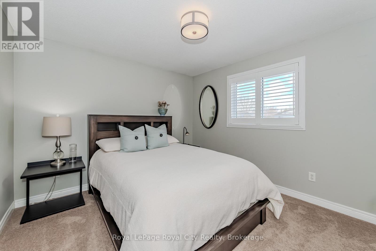 7 Hill Trail, Guelph, Ontario  N1E 7C8 - Photo 24 - X12051057