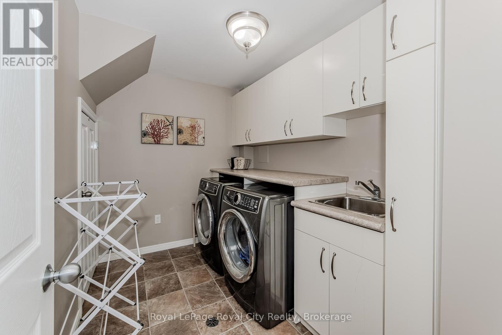 7 Hill Trail, Guelph, Ontario  N1E 7C8 - Photo 34 - X12051057