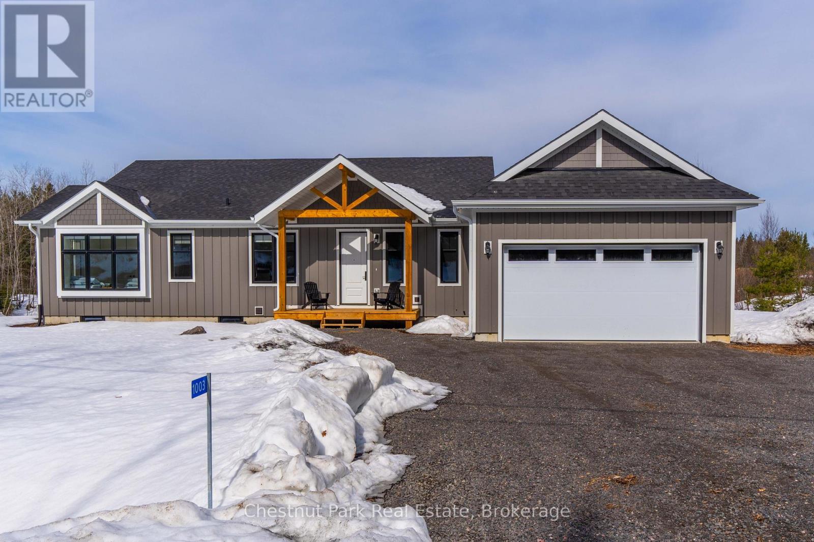 1003 Kings Ridge Court, Lake Of Bays, Ontario  P1H 0K1 - Photo 3 - X12051067