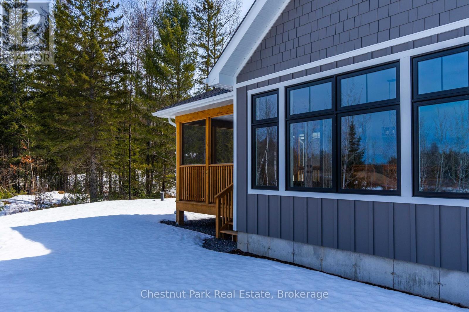 1003 Kings Ridge Court, Lake Of Bays, Ontario  P1H 0K1 - Photo 31 - X12051067