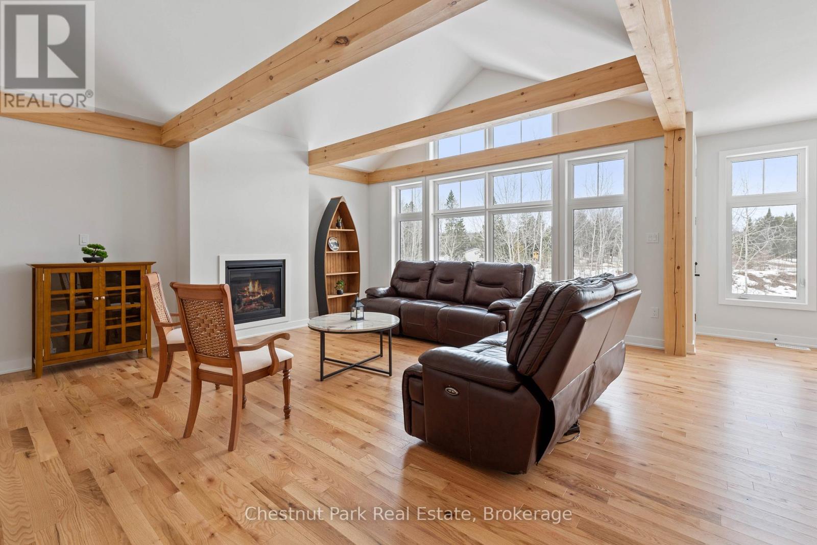 1003 Kings Ridge Court, Lake Of Bays, Ontario  P1H 0K1 - Photo 6 - X12051067