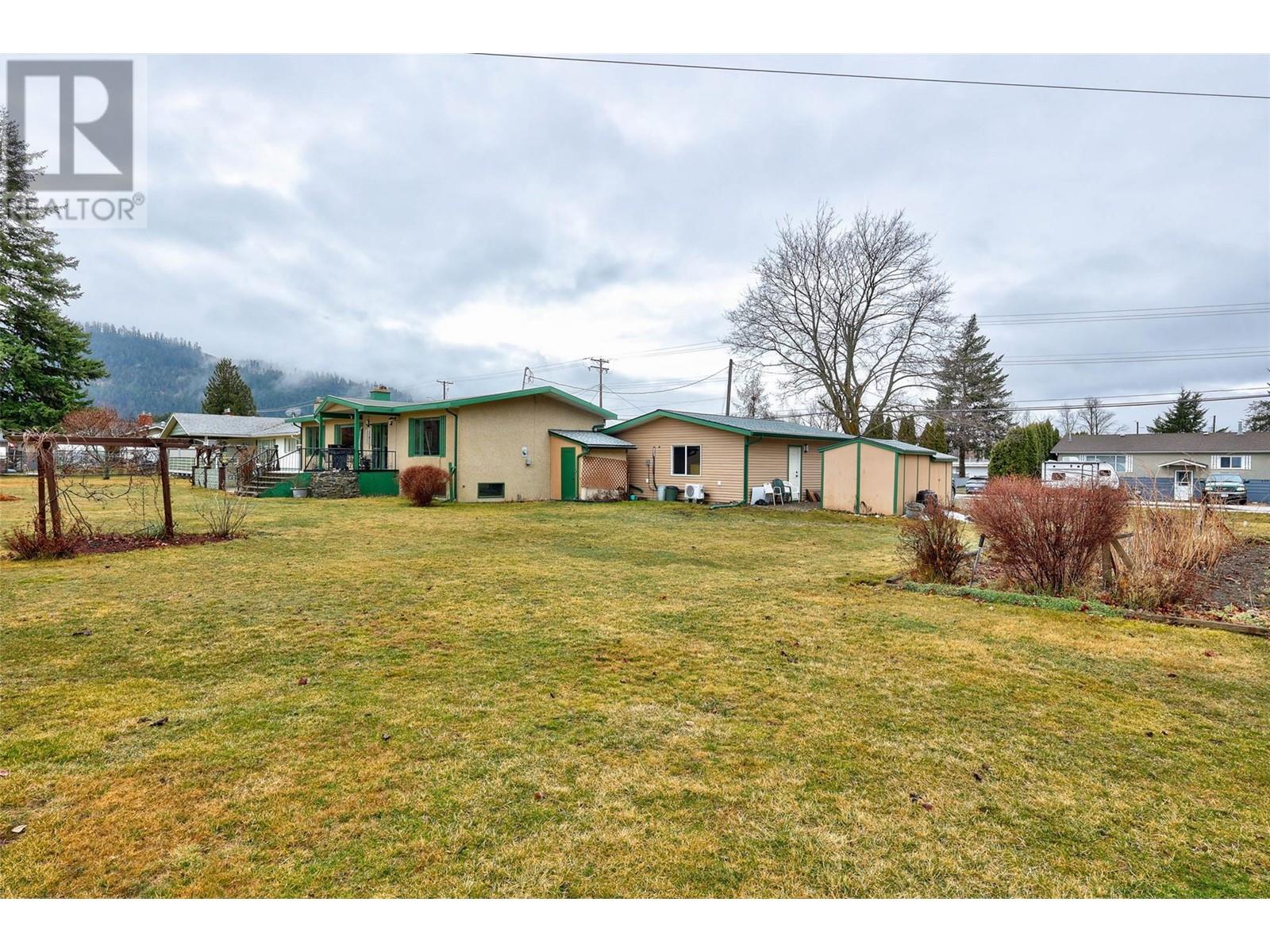 Property at 515 Pine Street image 4