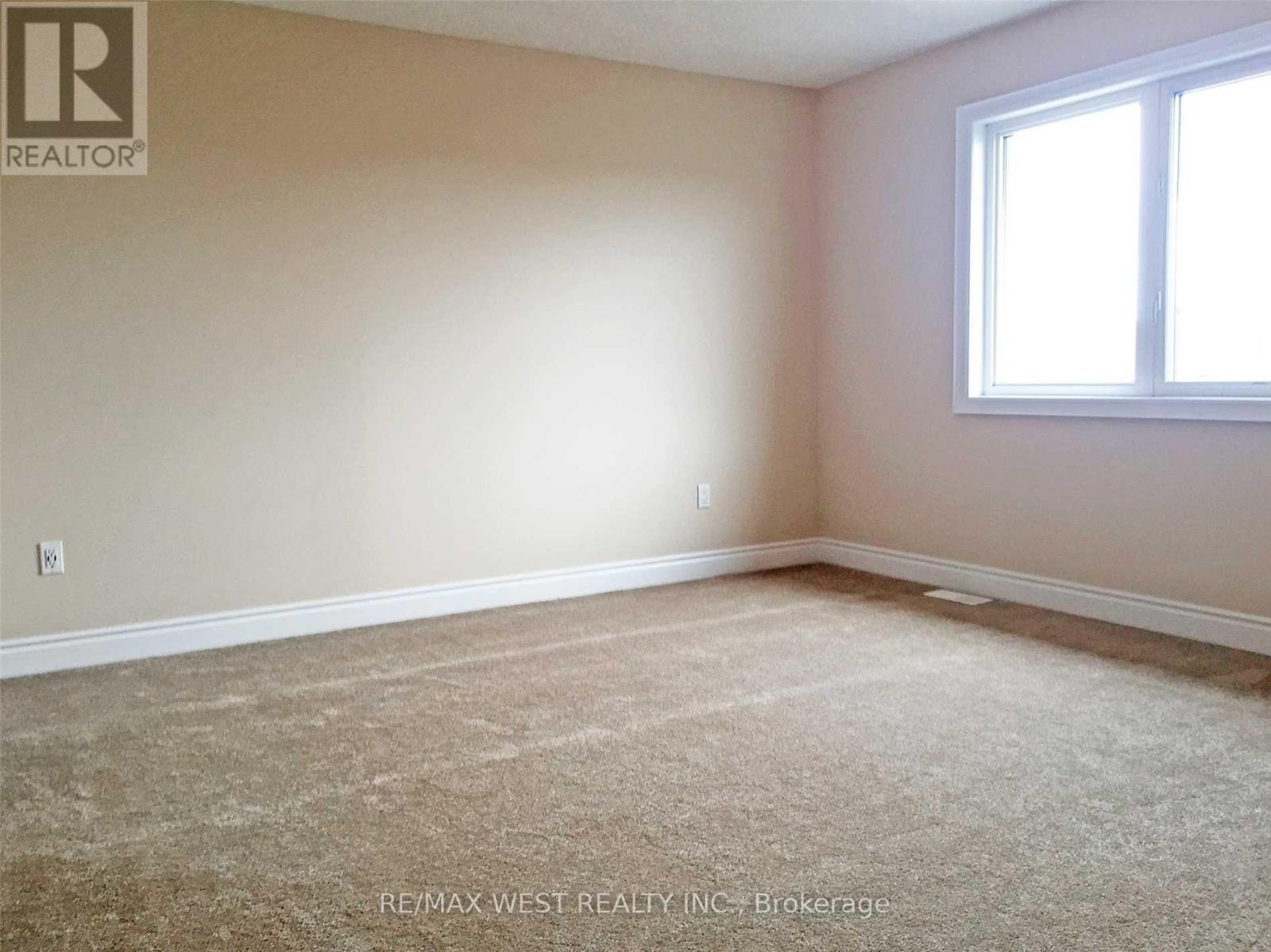 42 Booth Lane, Barrie, Ontario  L4N 0S4 - Photo 11 - S12051033