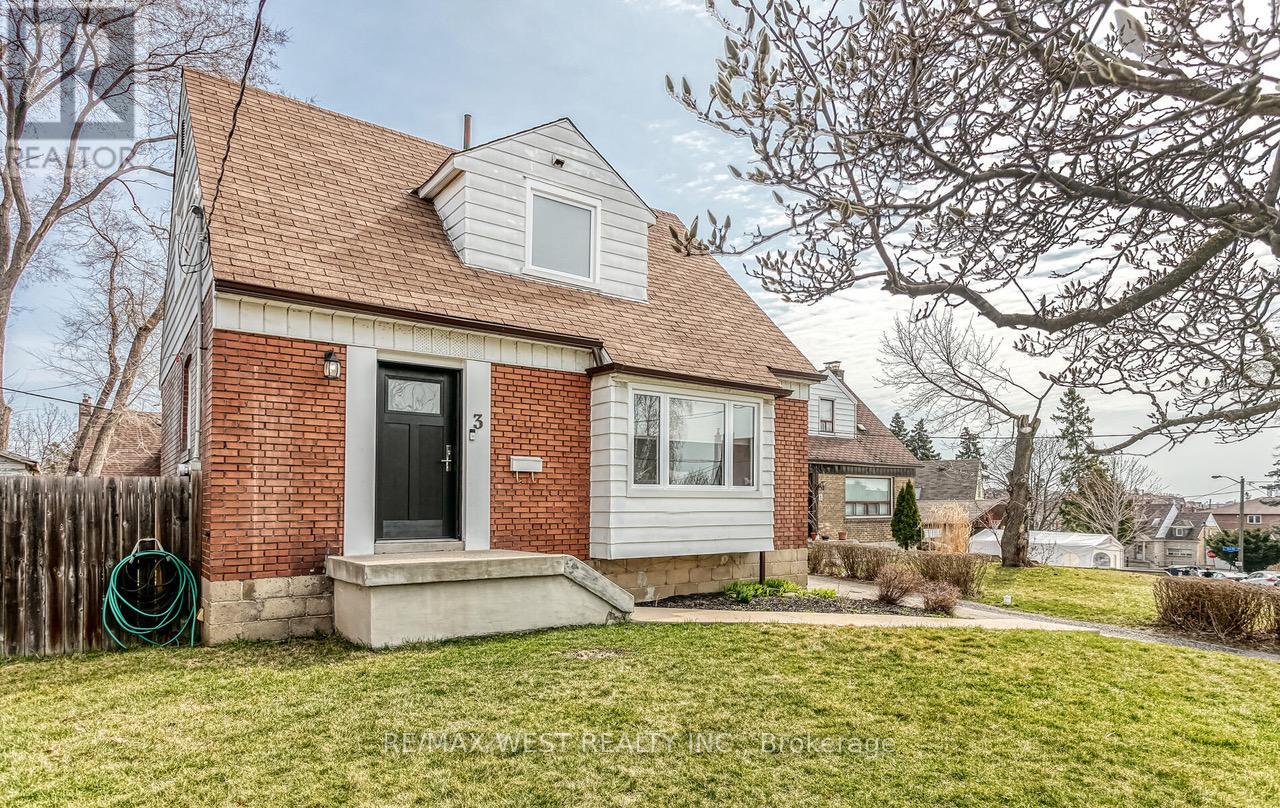 Property at 3 GREENACRES ROAD image 2