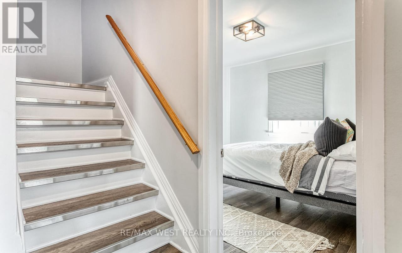 3 Greenacres Road, Toronto, Ontario  M6M 4A6 - Photo 22 - W12051126