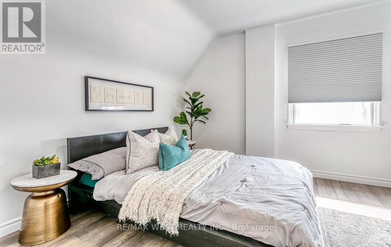 3 Greenacres Road, Toronto, Ontario  M6M 4A6 - Photo 28 - W12051126