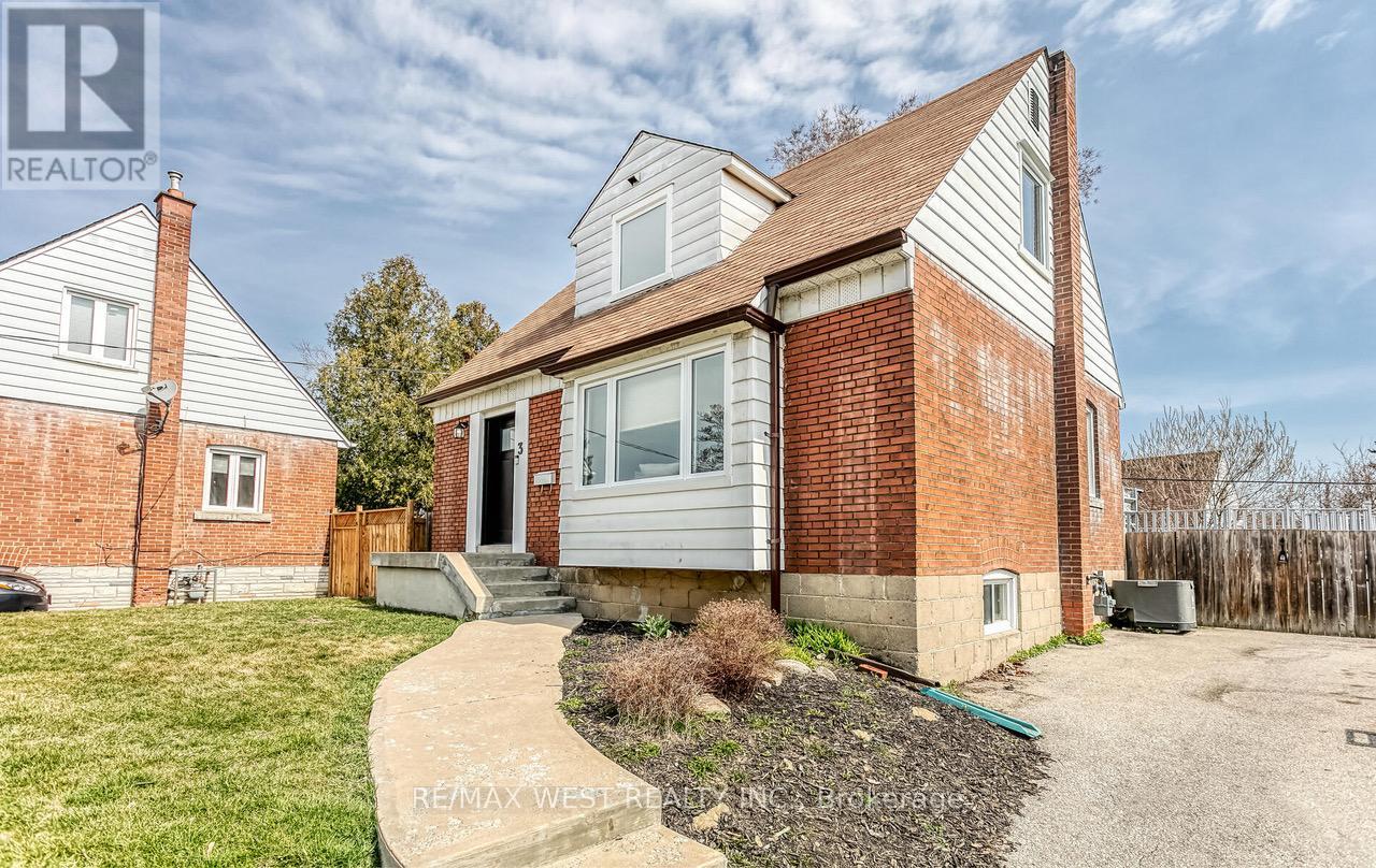 Property at 3 GREENACRES ROAD image 5