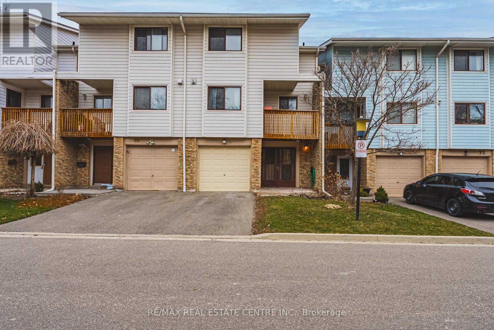 Property at 70 - 6540 FALCONER DRIVE image 2