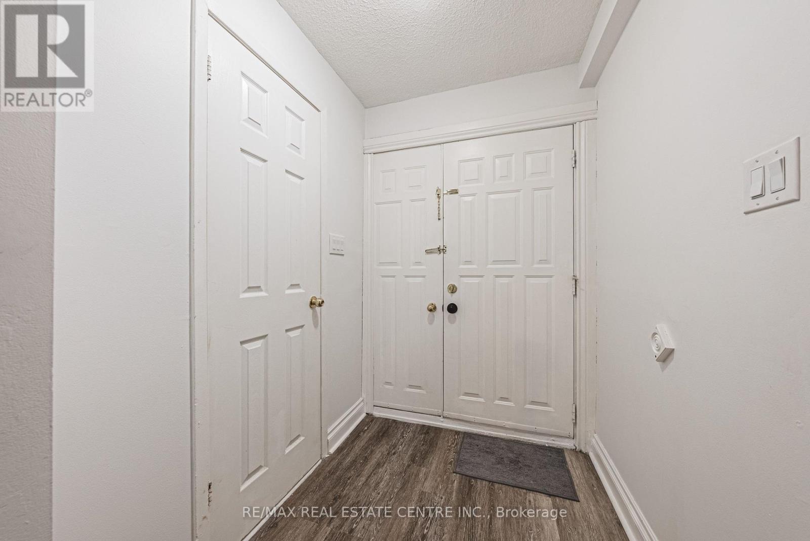 Property at 70 - 6540 FALCONER DRIVE image 5