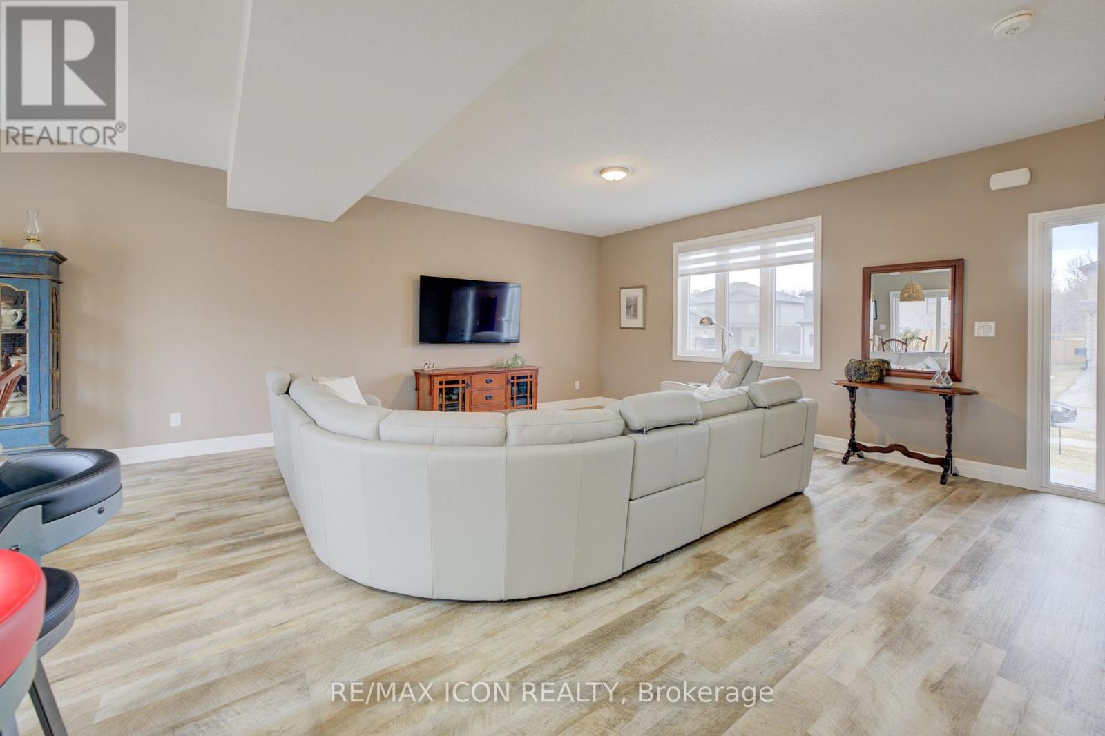 148 Pugh Street, Perth East, Ontario  N0K 1M0 - Photo 8 - X12050995