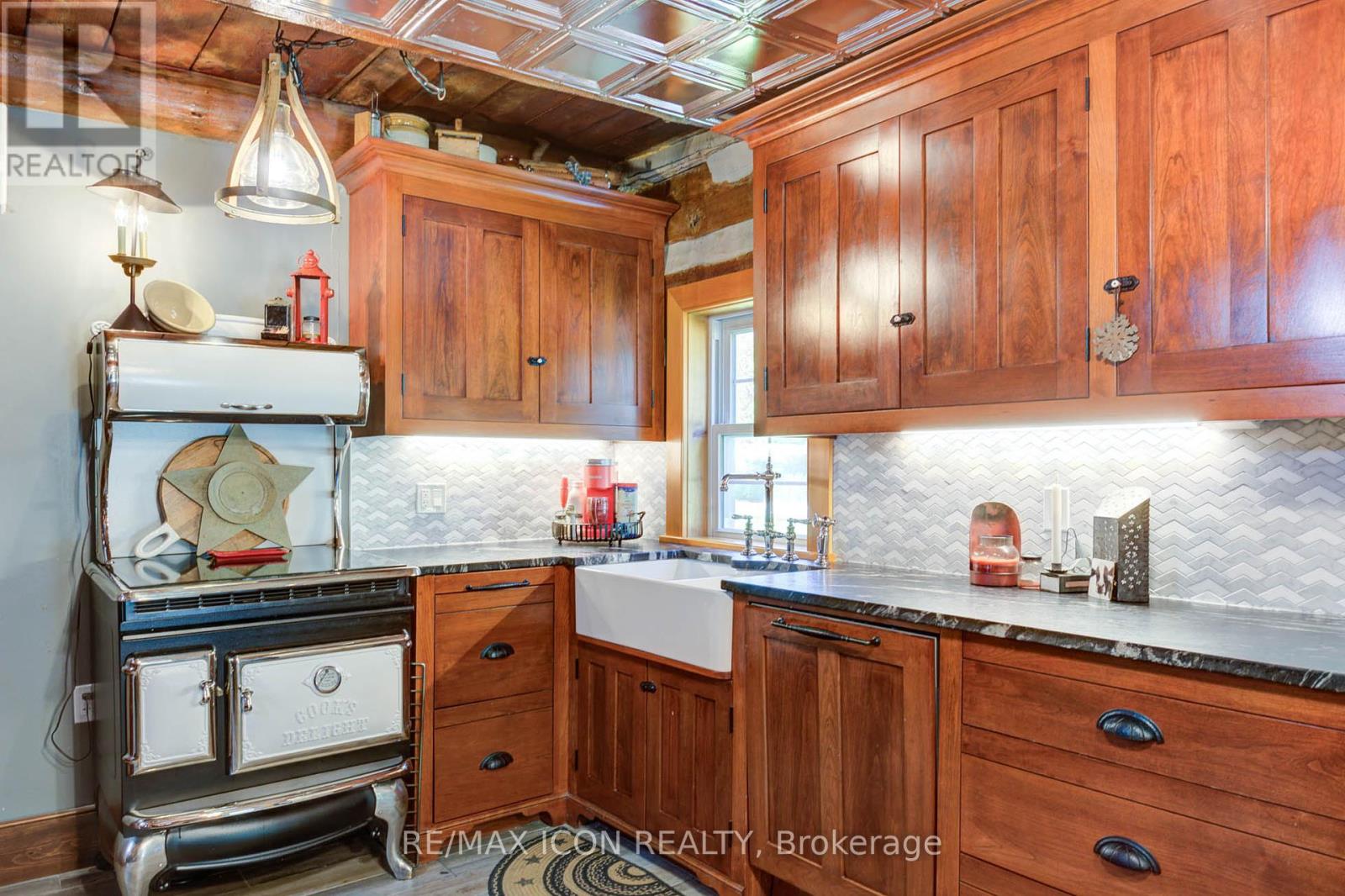 146 Field Street, West Grey, Ontario  N0G 1R0 - Photo 11 - X12051114