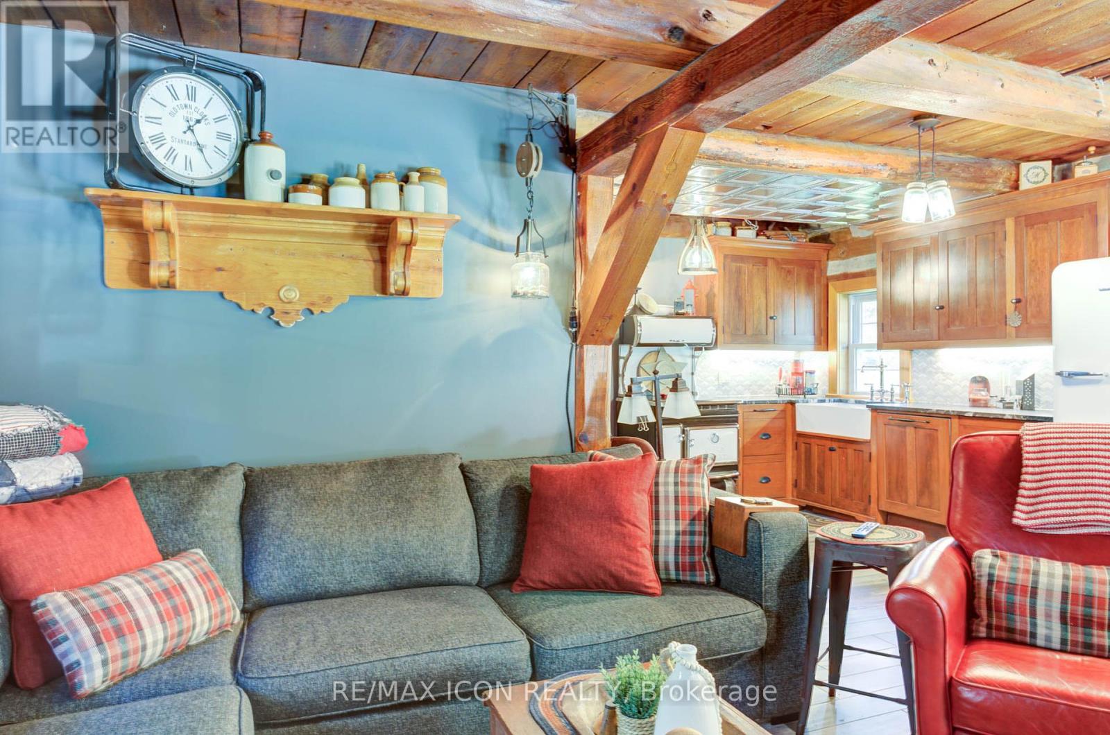 146 Field Street, West Grey, Ontario  N0G 1R0 - Photo 8 - X12051114
