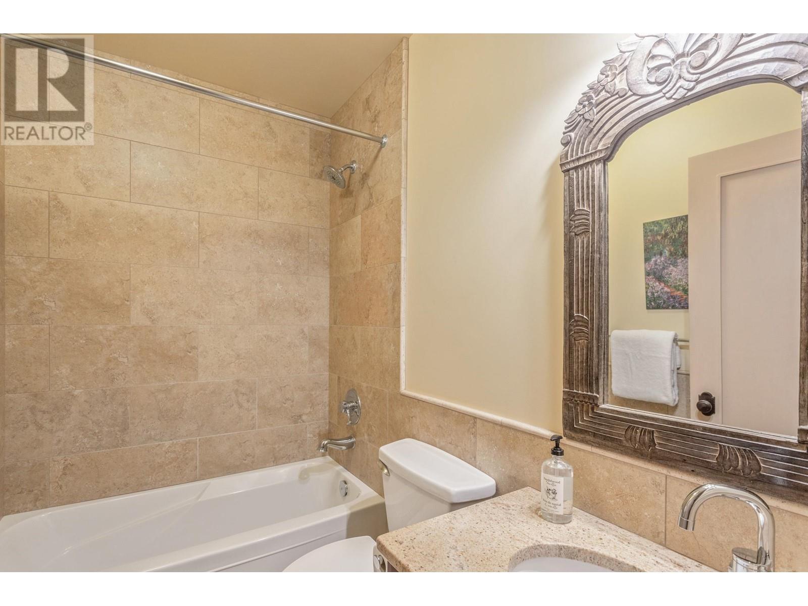 Listing Picture 34 of 40 : 4767 TRAFALGAR STREET, Vancouver / 溫哥華 - 魯藝地產 Yvonne Lu Group - MLS Medallion Club Member