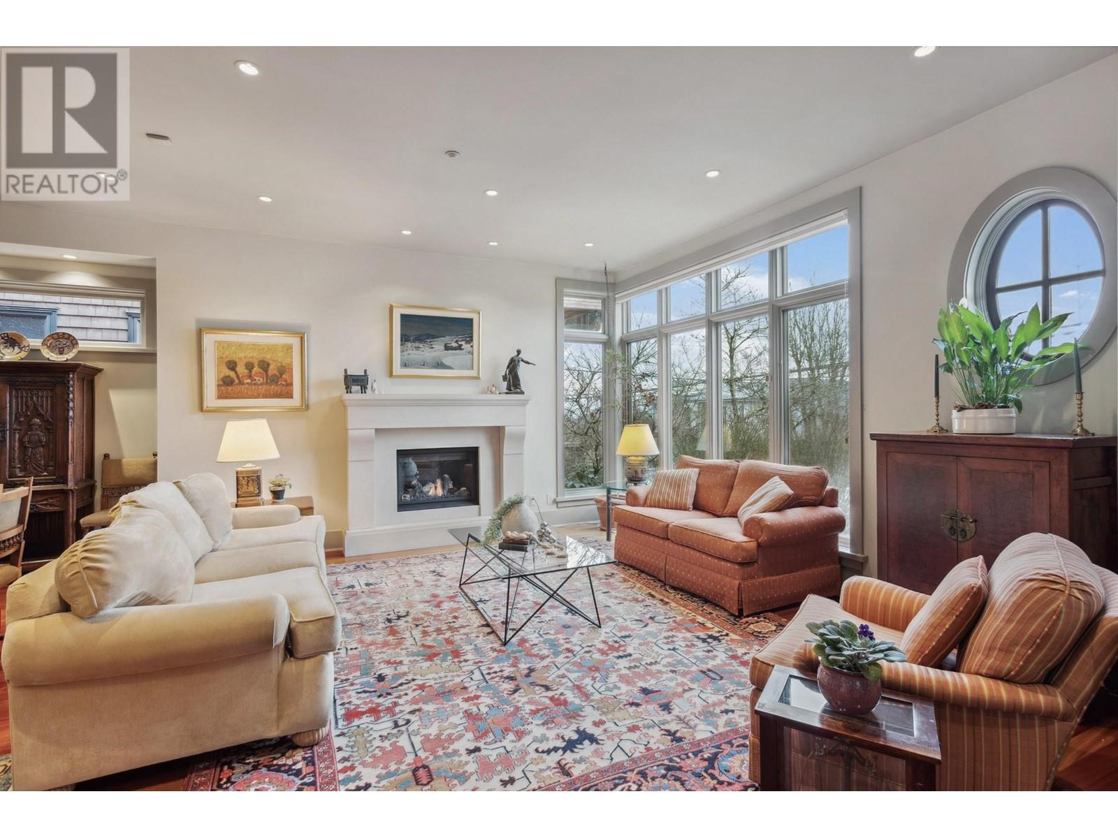 Listing Picture 5 of 40 : 4767 TRAFALGAR STREET, Vancouver / 溫哥華 - 魯藝地產 Yvonne Lu Group - MLS Medallion Club Member