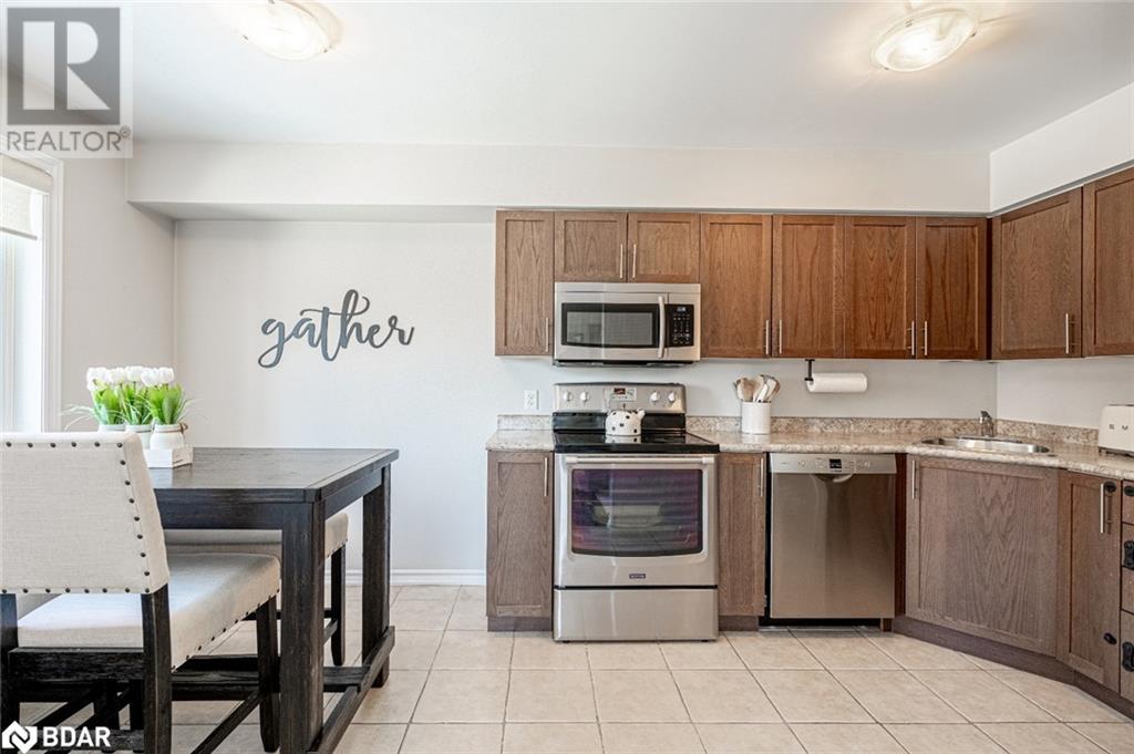 25 Madelaine Drive Unit# 7, Barrie, Ontario  L9J 0G8 - Photo 4 - 40710280