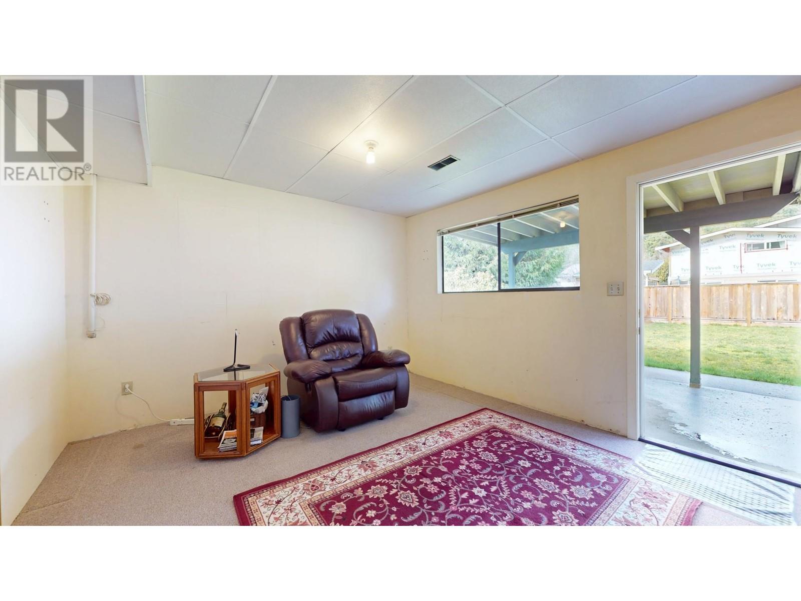 38351 Chestnut Avenue, Squamish, British Columbia  V8B 0W7 - Photo 34 - R2983484